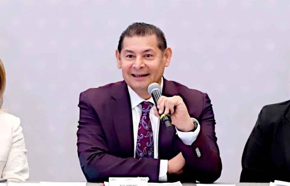 Impone Puebla ‘Ley Censura’; cárcel por insultos en redes