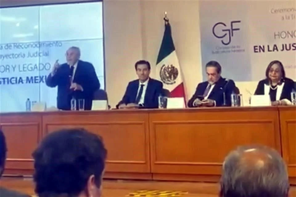 Tachan juzgadores a Bátiz de ‘traidor e hipócrita’