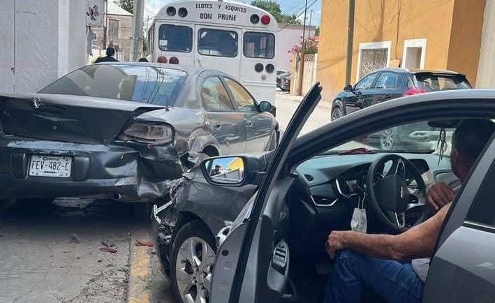 Se duerme al volante; se despierta de golpe