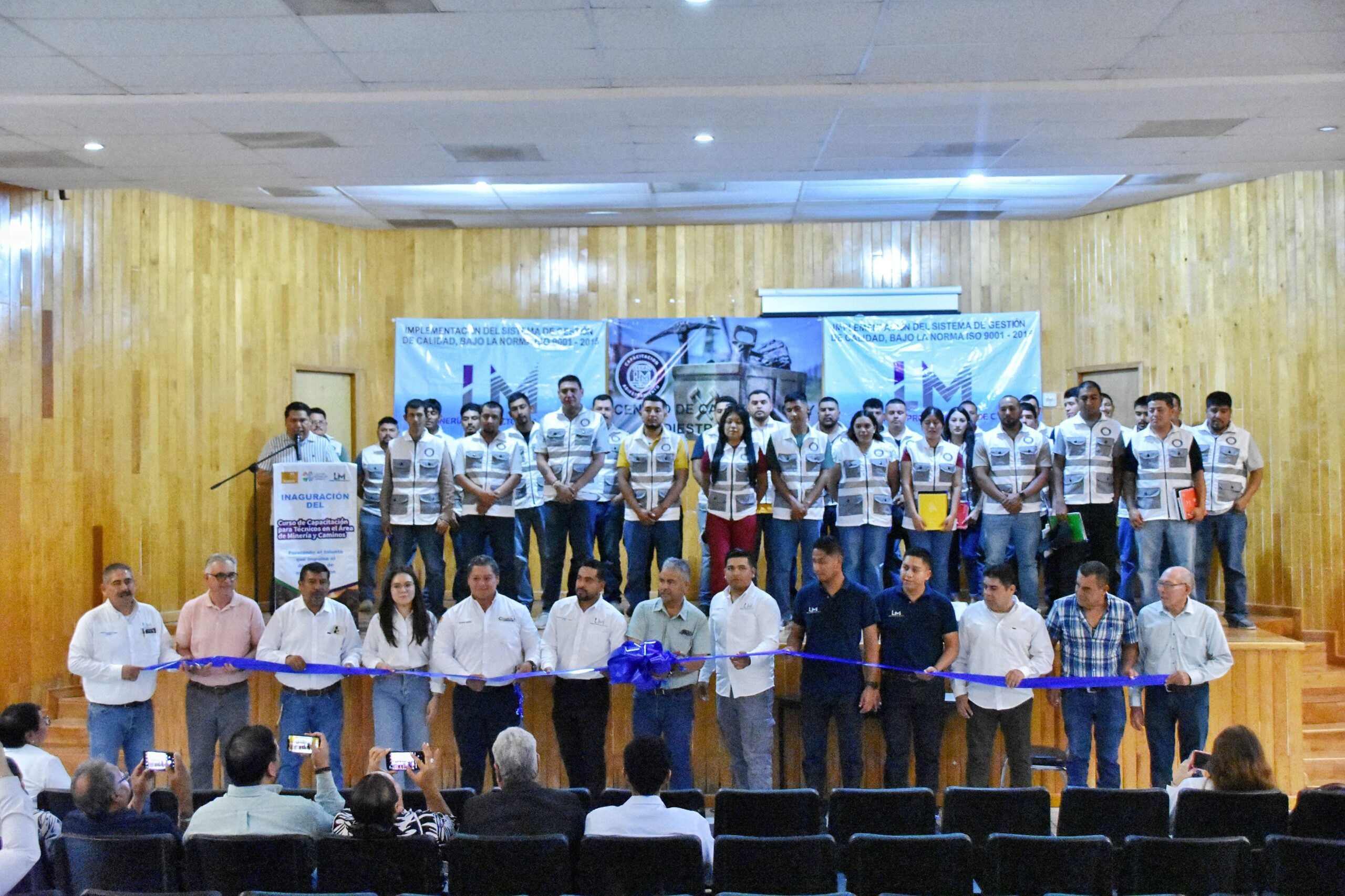 Impulsa Cuatro Ciénegas capacitación de jóvenes