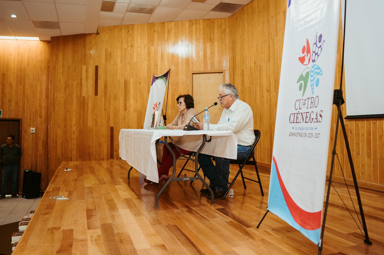 Impulsa 4-C lectura con presentación literaria
