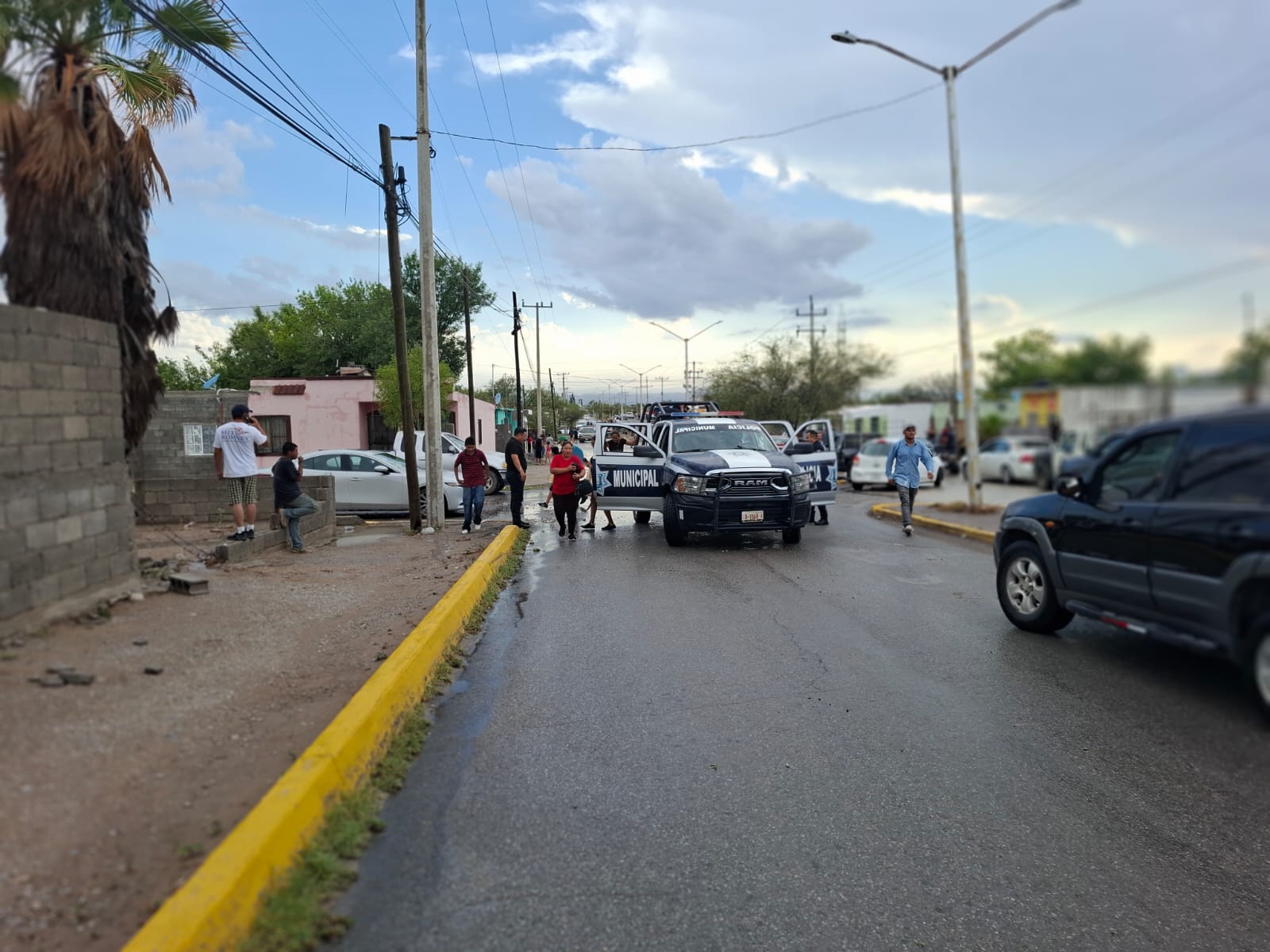 Aíslan lluvias a dos colonias en Castaños