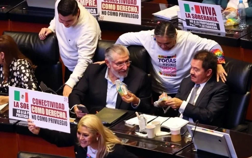Aprueba Senado Ley Telecom