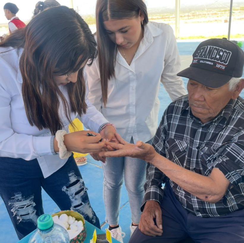 Lleva DIF Ocampo la Feria de Salud a adultos mayores