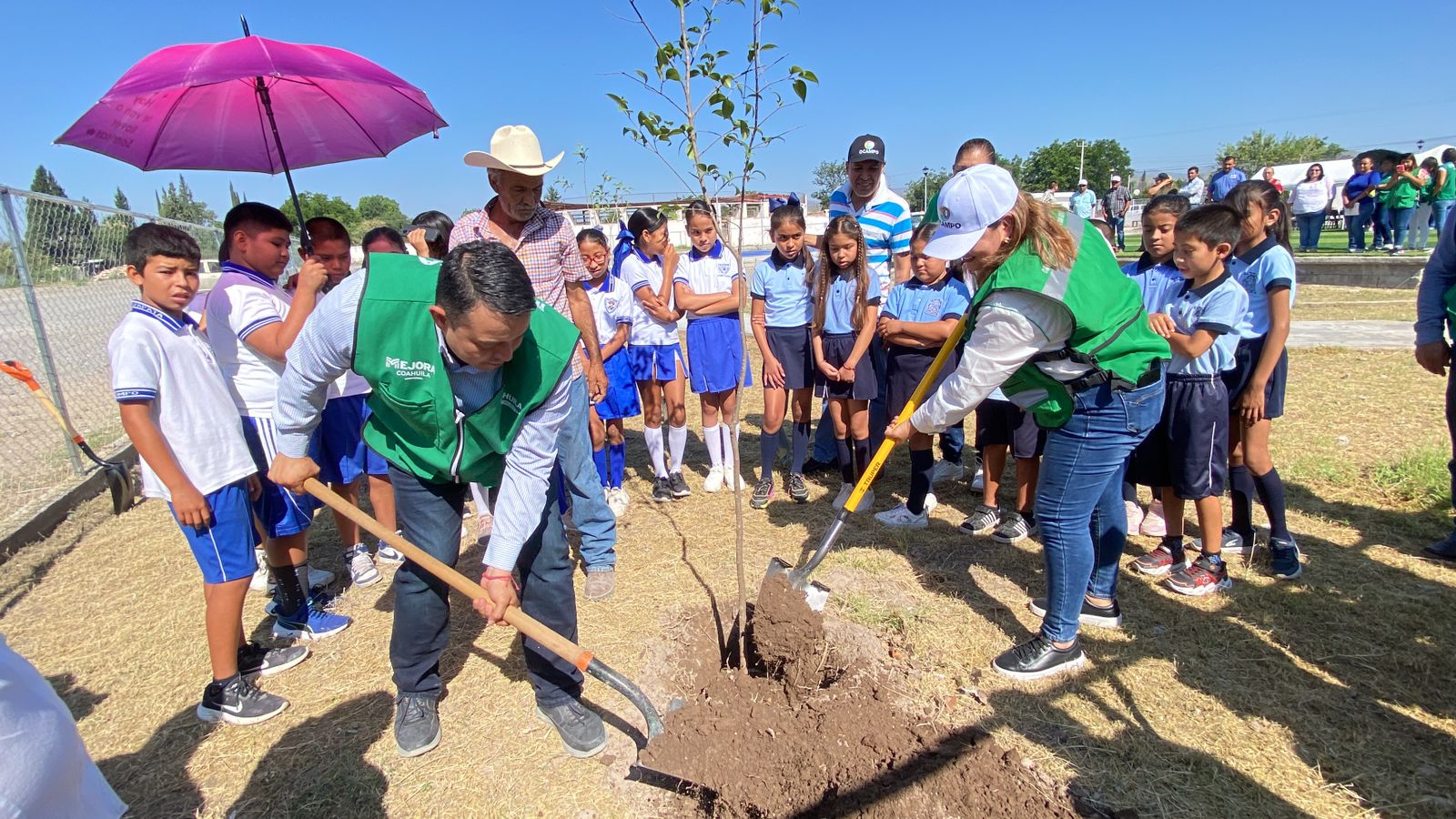 Siembran conciencia con reforestación en Ocampo