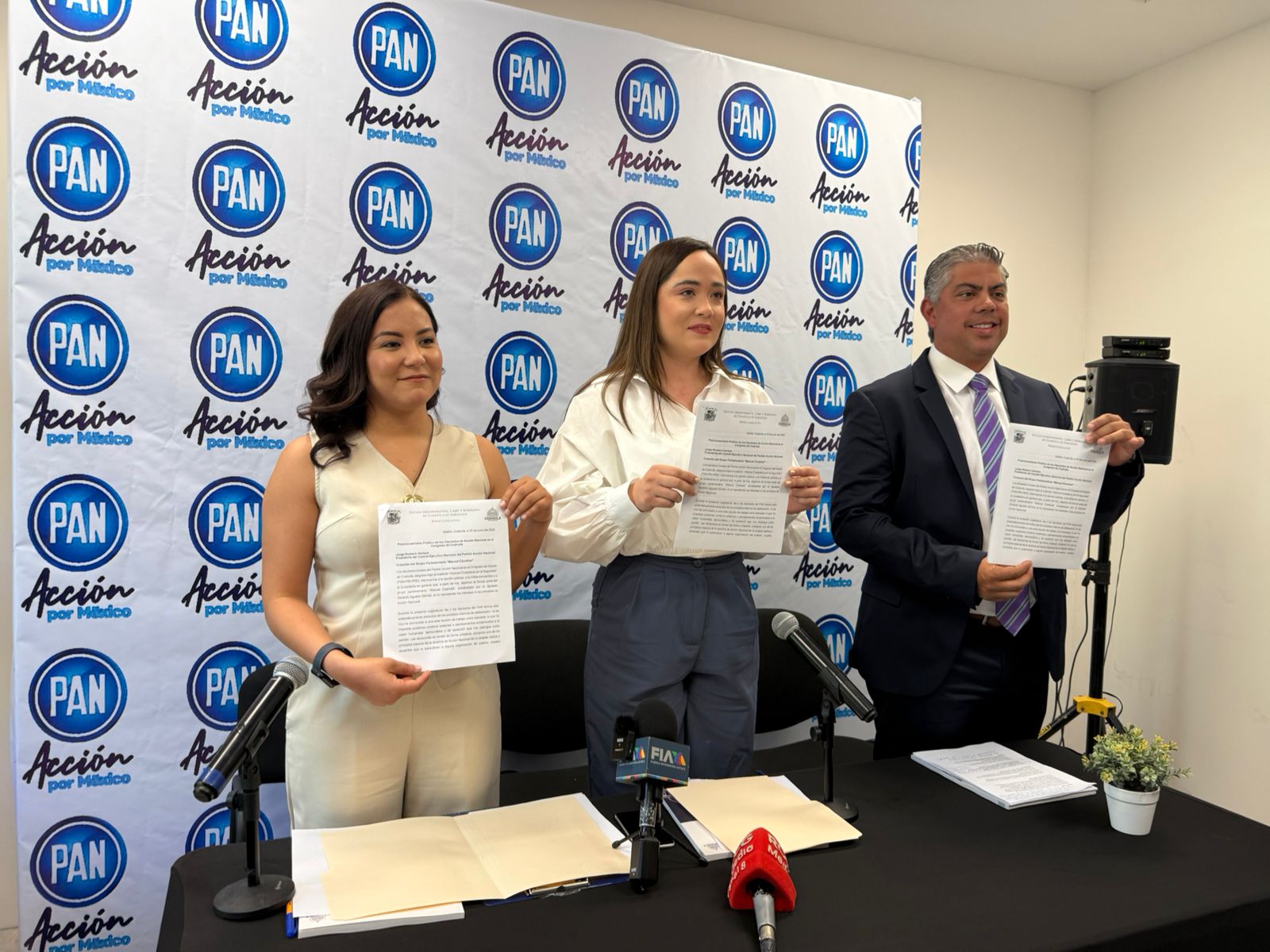 Exhibe PAN-Coahuila fuerte división interna