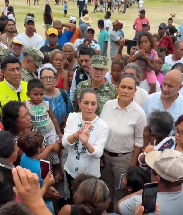 Visita Sheinbaum a damnificados por ‘Erick’ en Oaxaca
