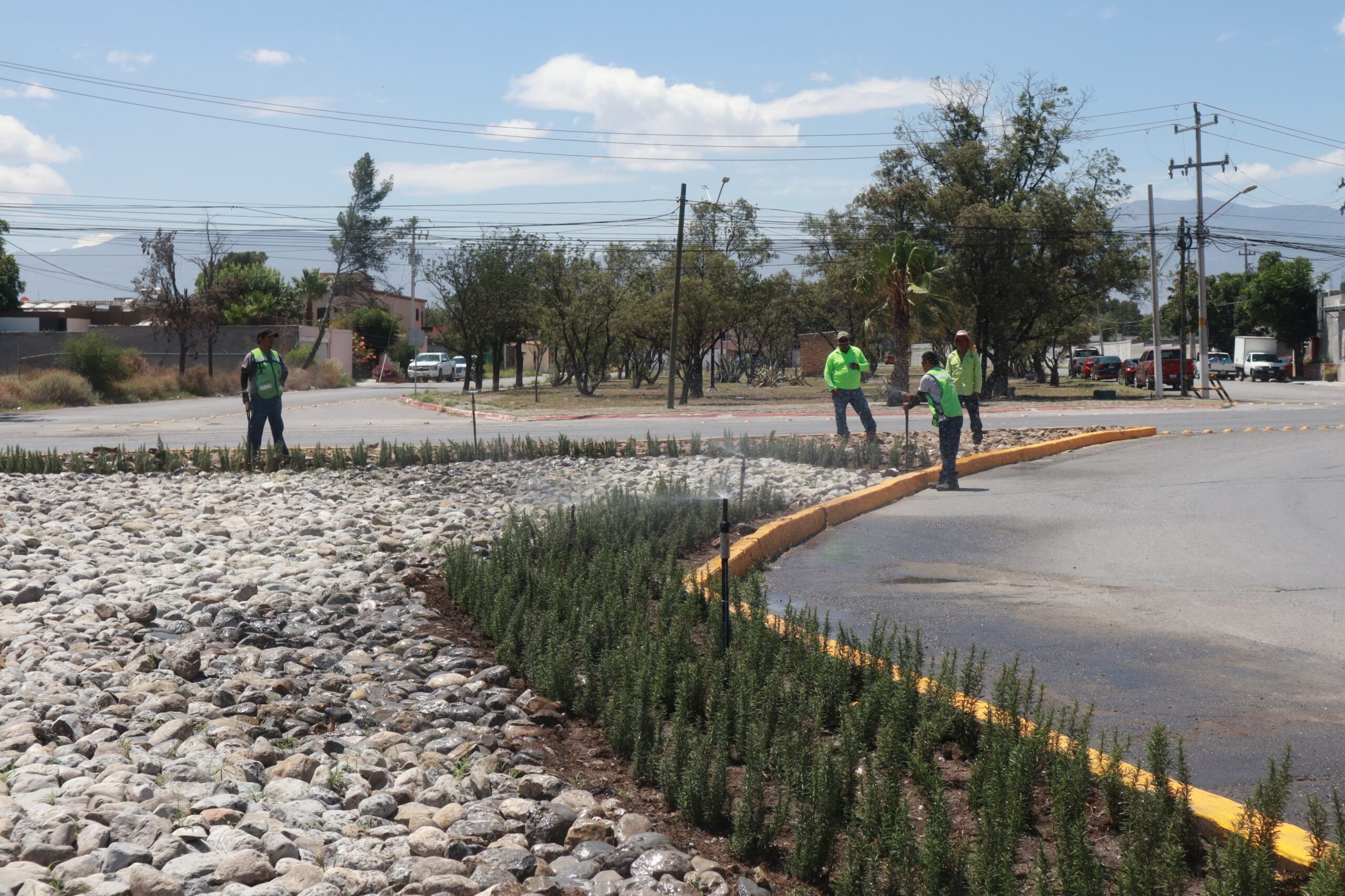 Mejora «Aquí Andamos» la entrada poniente de Saltillo