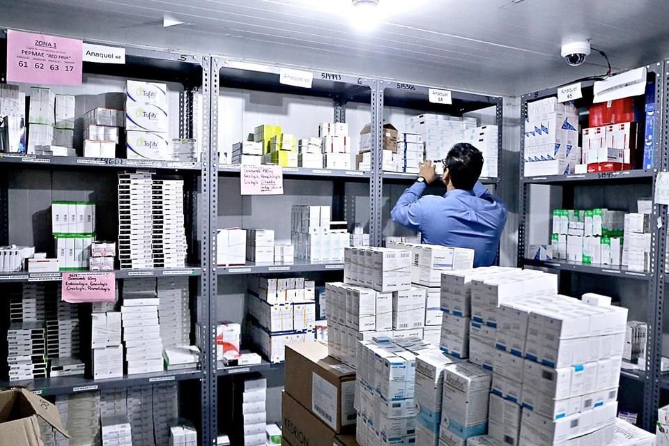 Debe ISSSTE garantiza suministro de medicinas