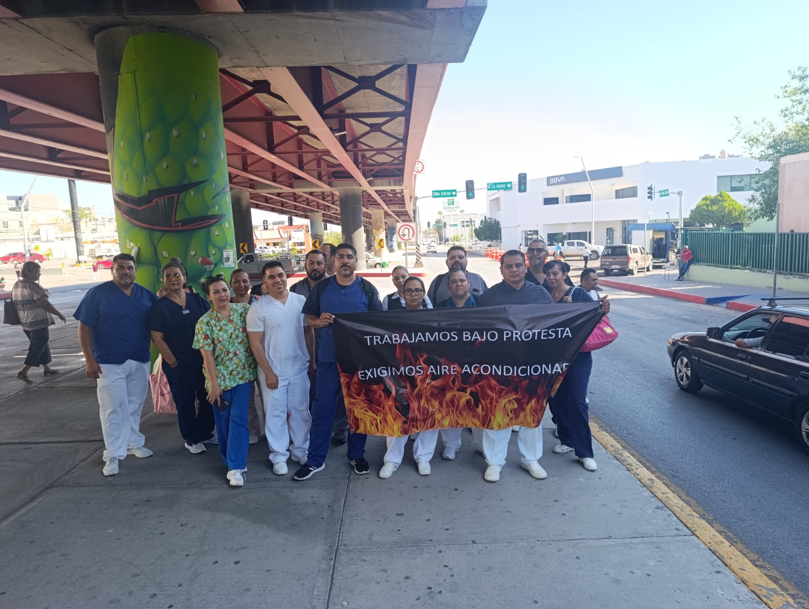 Huérfanos de sindicato protestan trabajadores