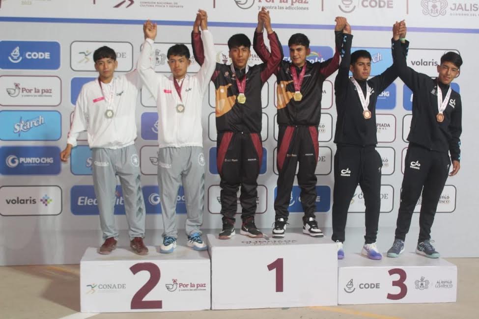 Suma Coahuila dos medallas en frontón