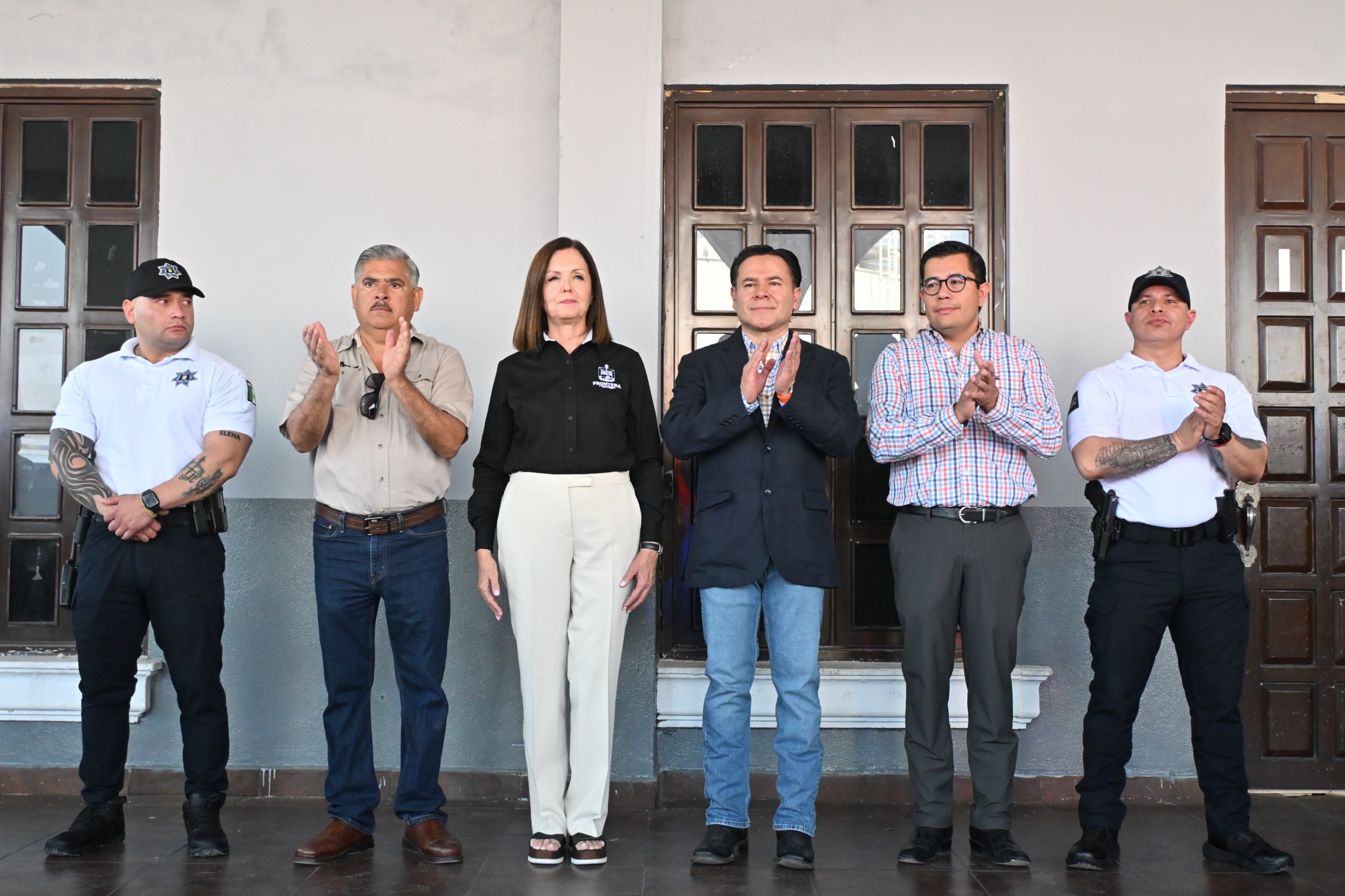 Sari Pérez respalda a policías municipales con presencia y compromiso