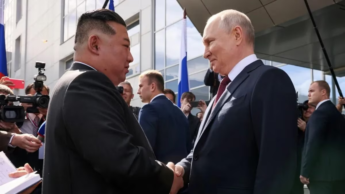 Promete apoyo incondicional a Rusia en su invasión a Kiev