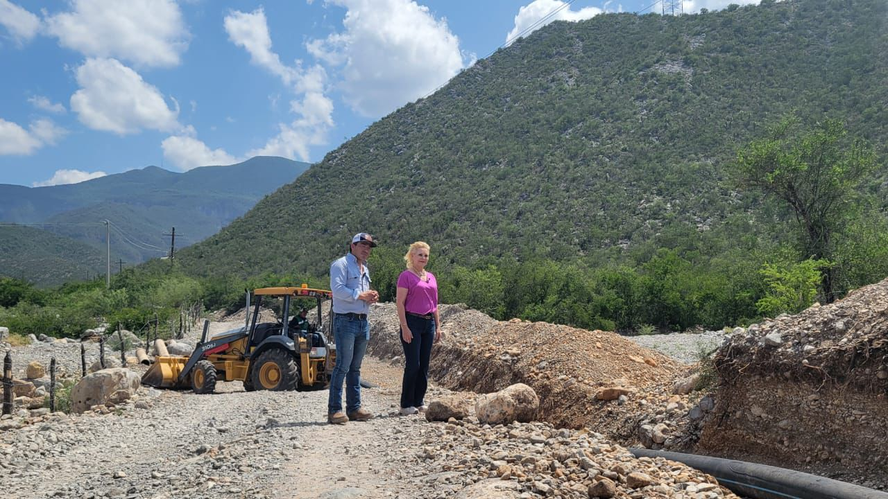 Supervisa Laura Jiménez avance de obra para mejorar abasto de agua en Múzquiz