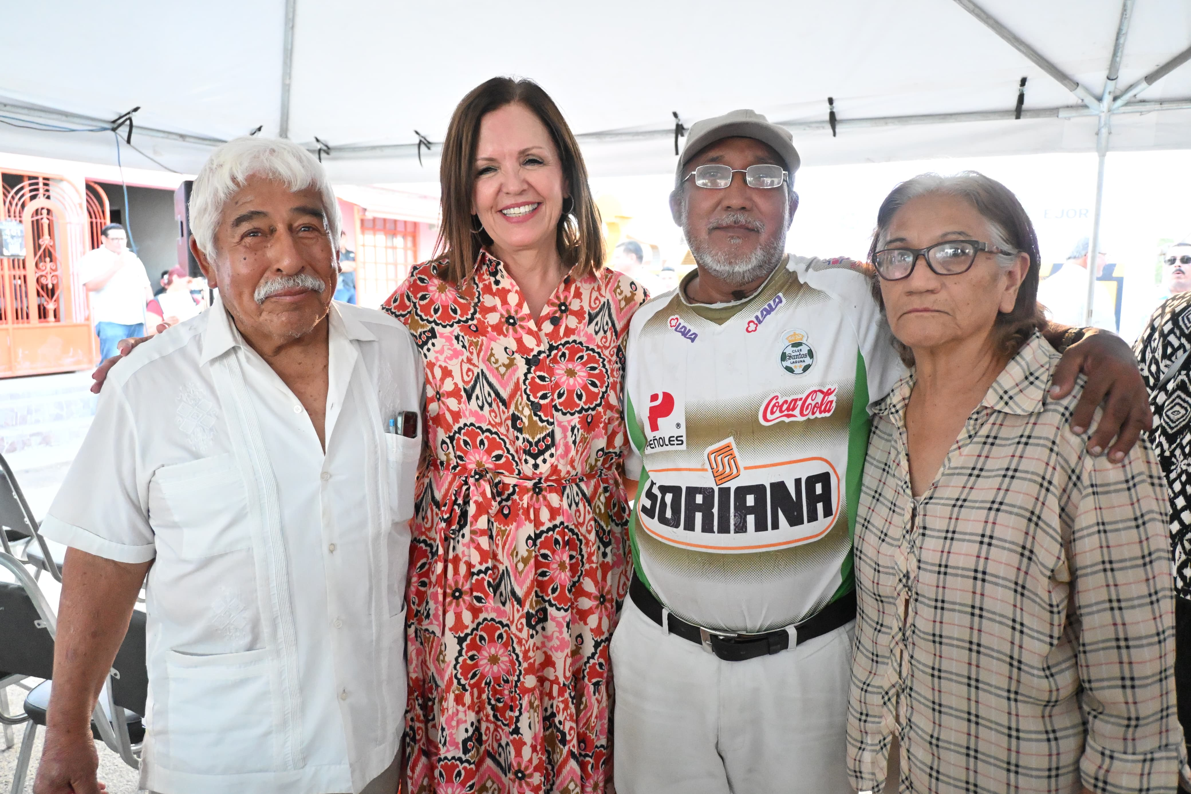 Sari Pérez cumple compromiso iniciando recarpeteo en la colonia Occidental