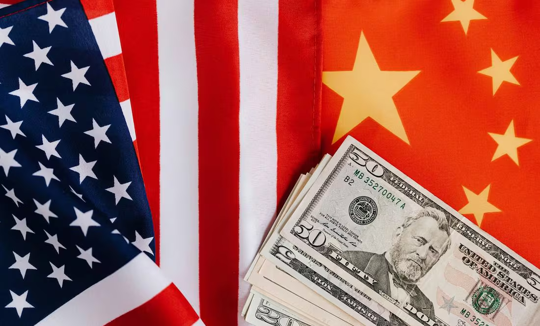 China y EU reanudan diálogo en Londres para limar tensiones comerciales; buscan lograr tregua económica
