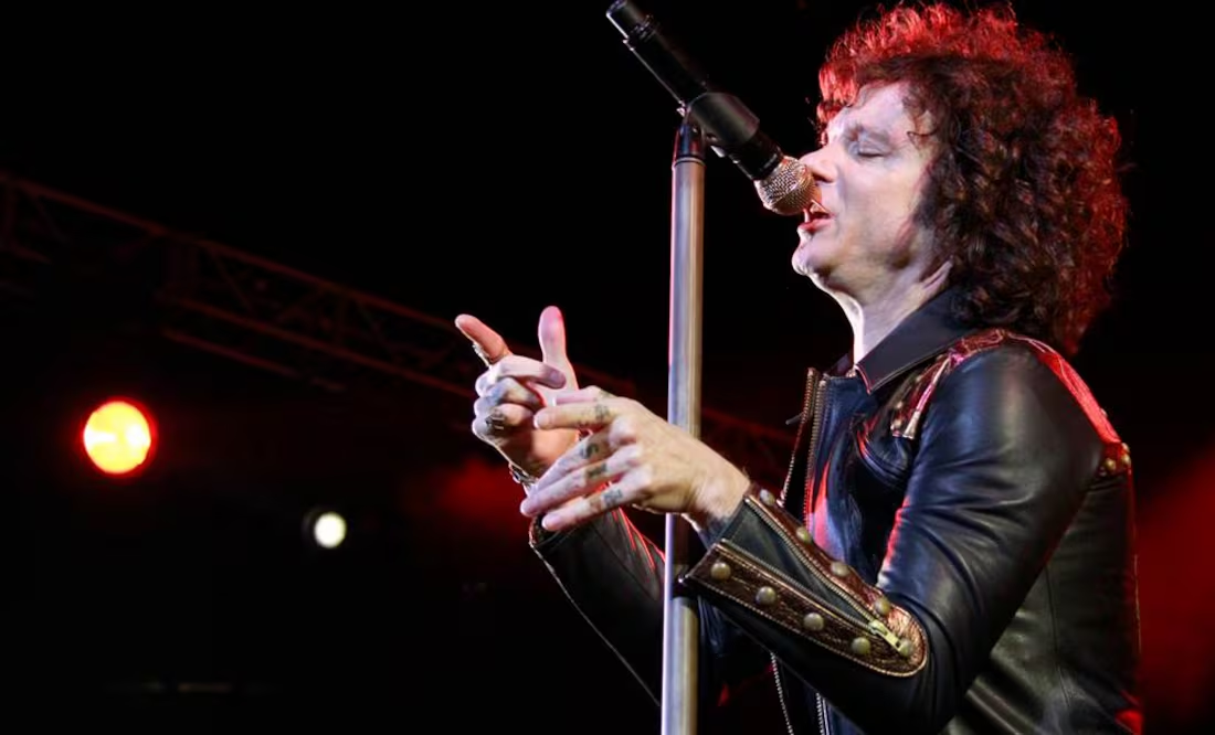 Bunbury quita celulares a fans por grabarlo