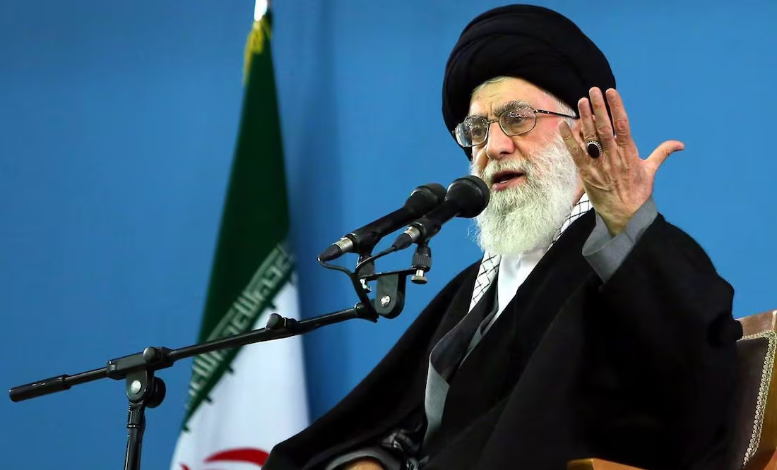 Líder supremo de Irán promete venganza por ataques israelíes; «empezaron la guerra y no escaparán sanos y salvos», dice
