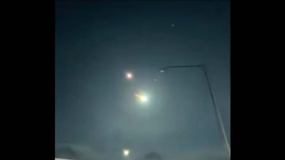 Reportan avistamiento de un meteorito en Nuevo León; se observó en 13 municipios, afirma Protección Civil