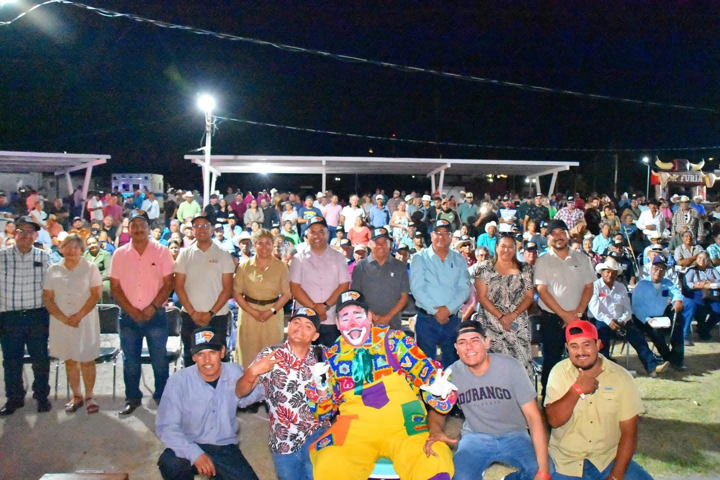 GRAN FESTEJO DEL DÍA DEL PADRE EN CUATRO CIÉNEGAS