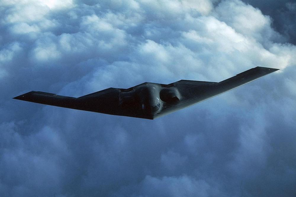 Bombarderos de EU sobrevuelan el Pacífico mientras Trump evalúa atacar a Irán