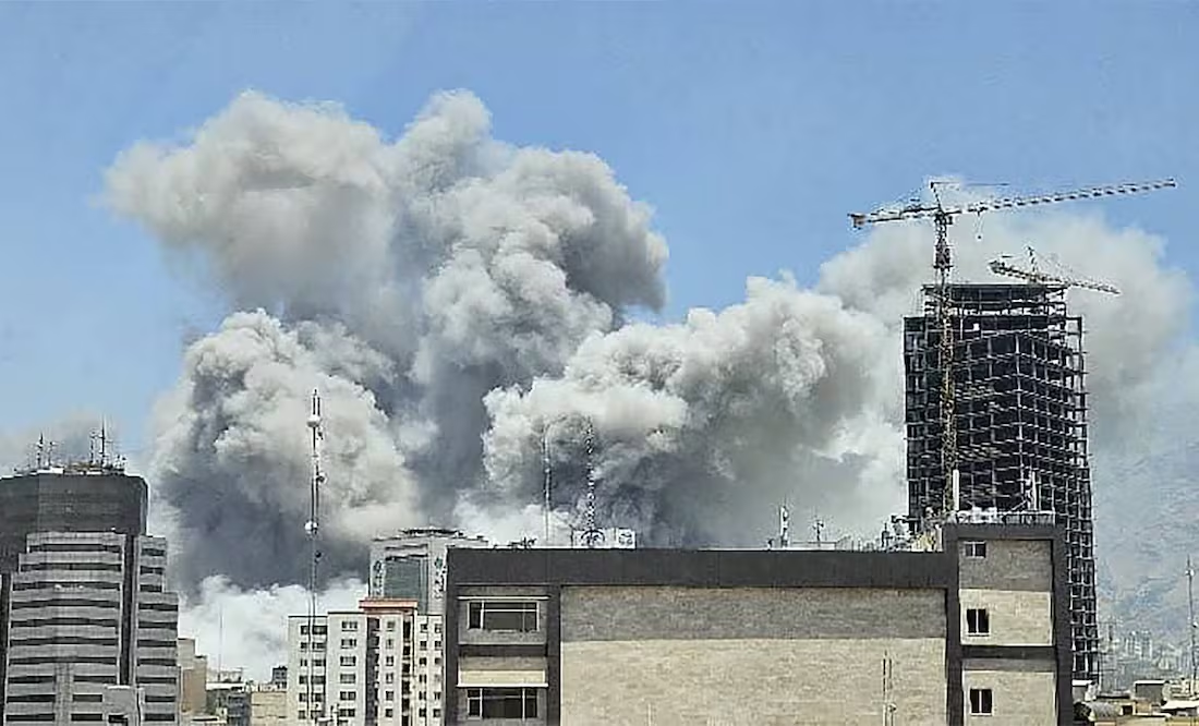 Israel atacó la infame prisión de Evin, en Irán; canciller clama: «¡Viva la Libertad, caraj*!»
