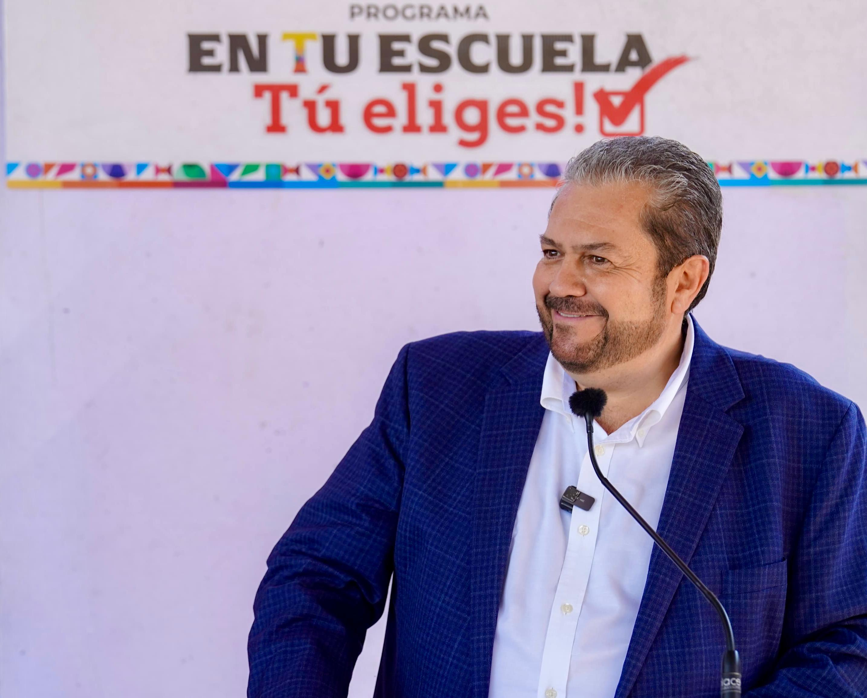 Fortalecen la educación gobiernos de Manolo y Tomás
