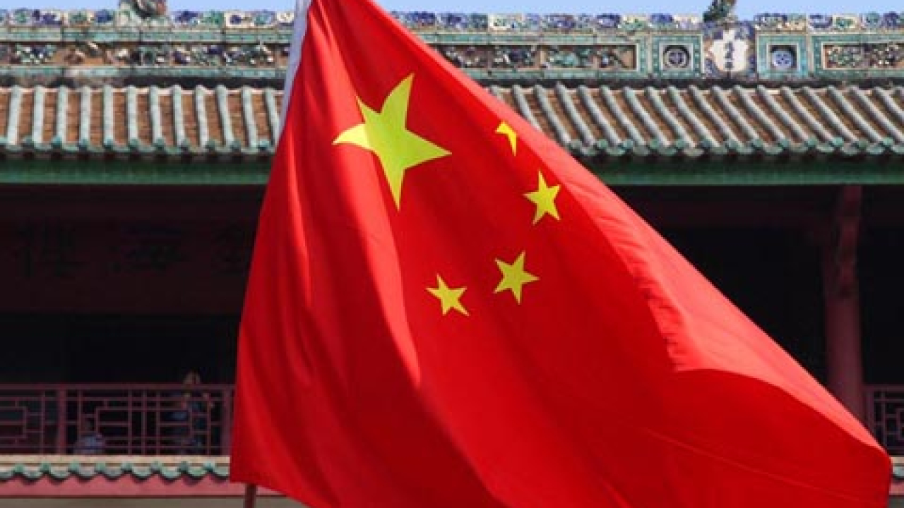 China afirma que apoya a Irán para lograr un «auténtico alto el fuego»