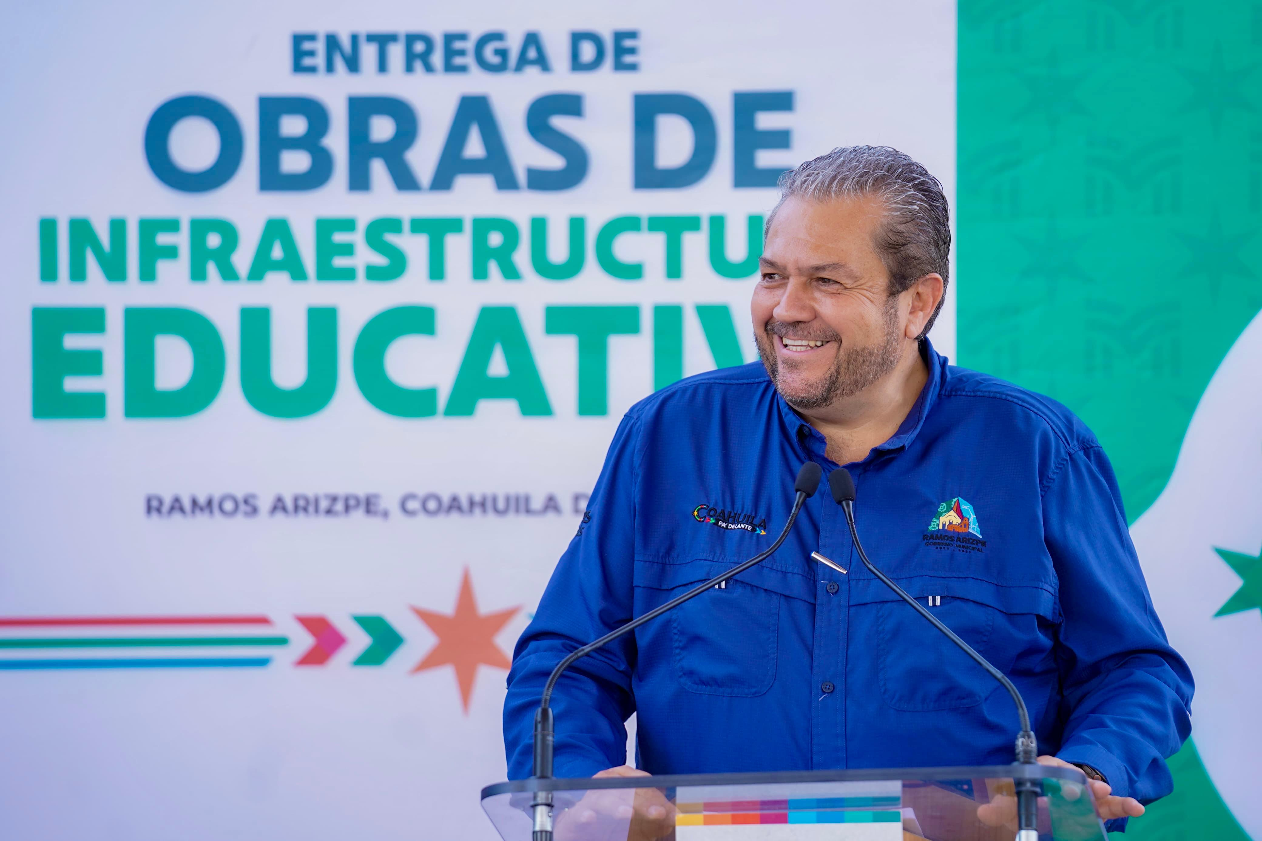 Con el apoyo del gobernador Manolo Jiménez, entregan nueva aula y apoyos en Ramos Arizpe