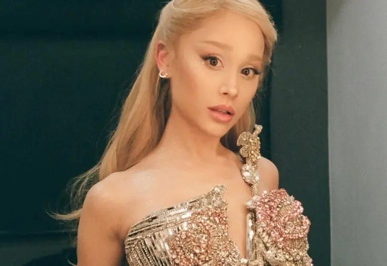 Ariana Grande es invitada a ser parte de la Academia y votar en los premios Oscar