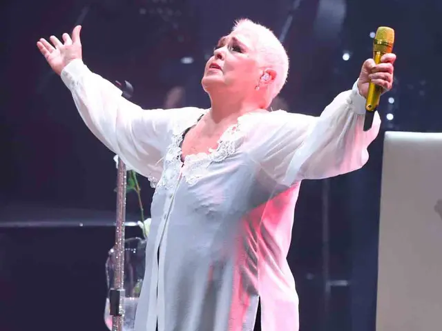  Lupita D’Alessio se despide de los escenarios y aclara problemas de salud