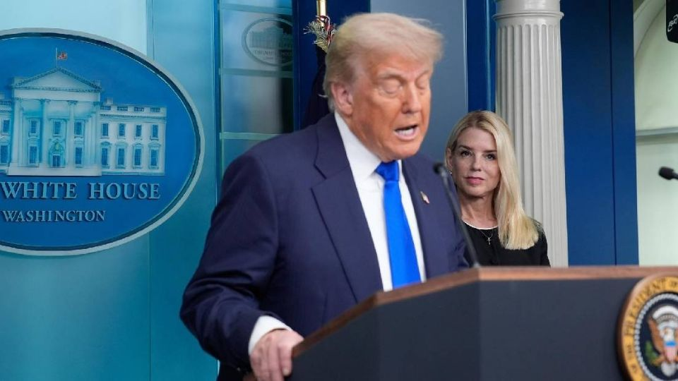 Trump acudirá este martes a la inauguración de la cárcel migratoria de «Alligator Alcatraz»