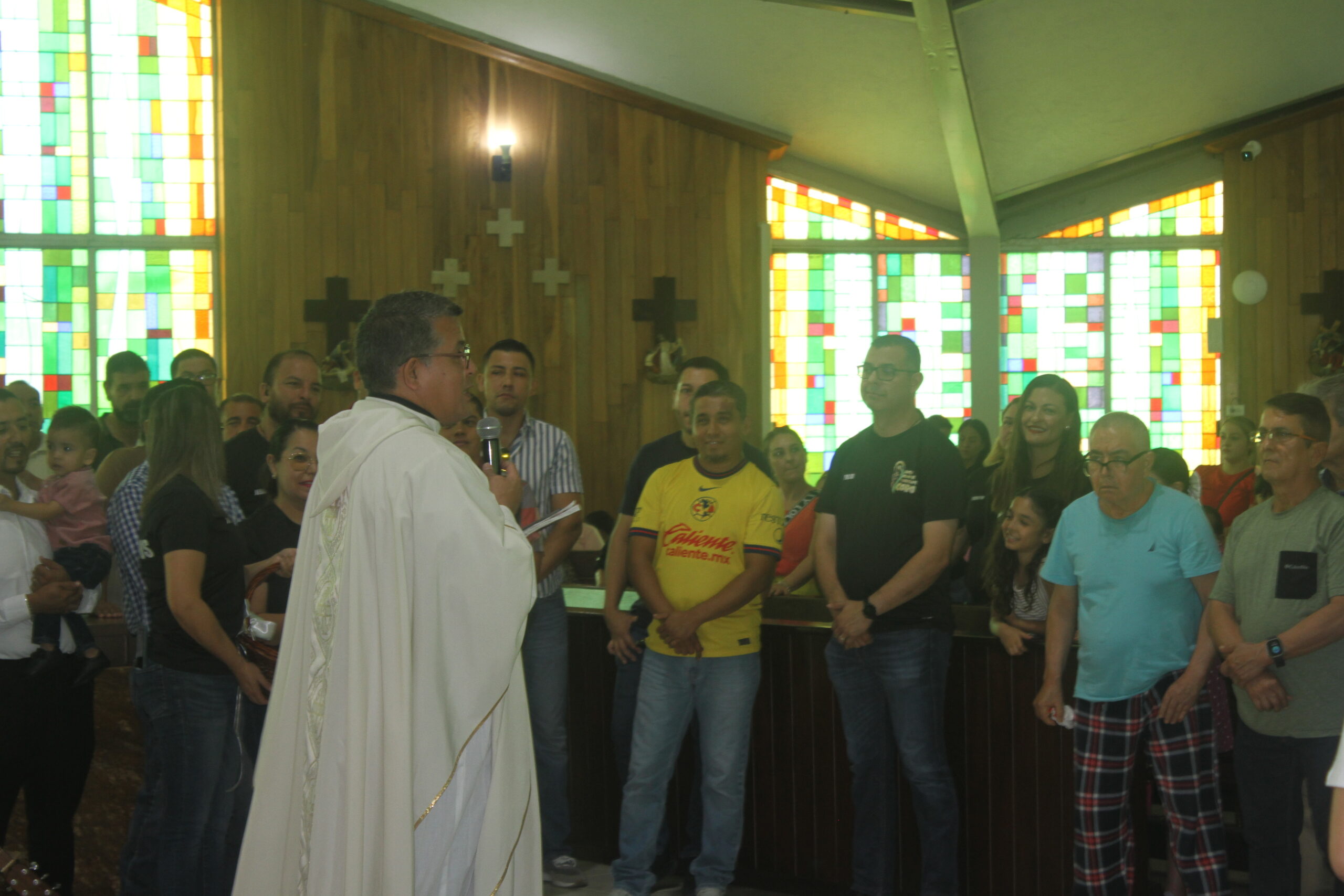 Homenaje y oración por los papás de Monclova