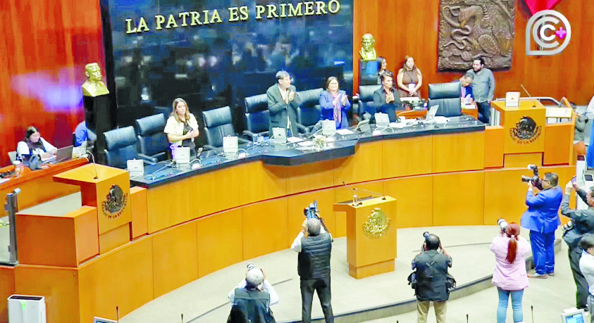 Da Senado un minuto de aplausos, a Ozzy Osbourne
