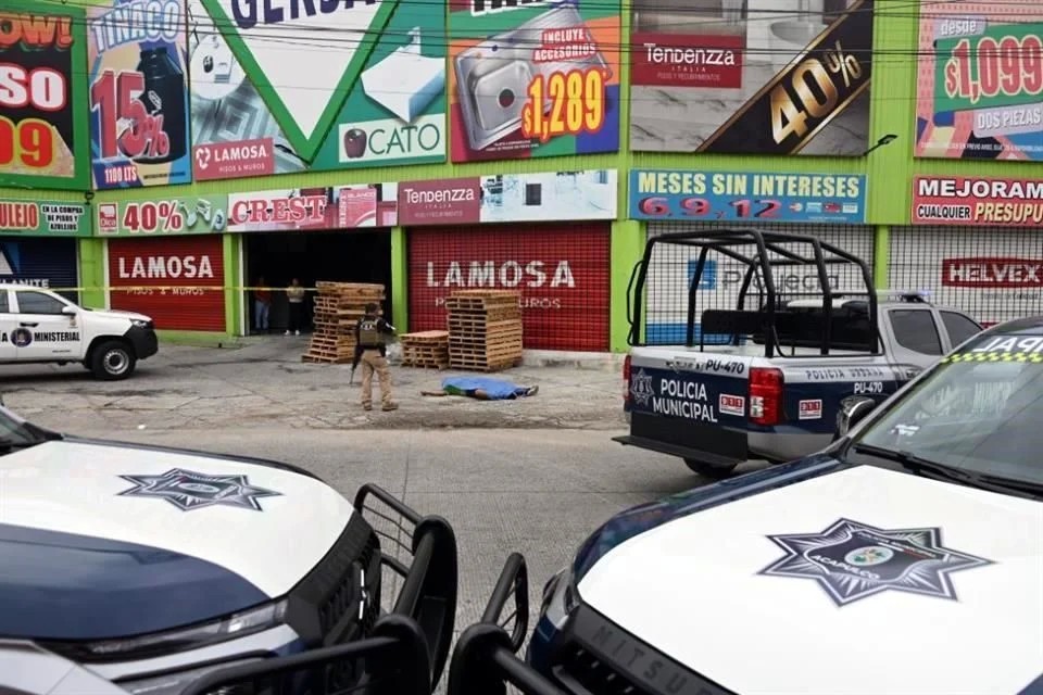 Asesinan a dos policías en Acapulco
