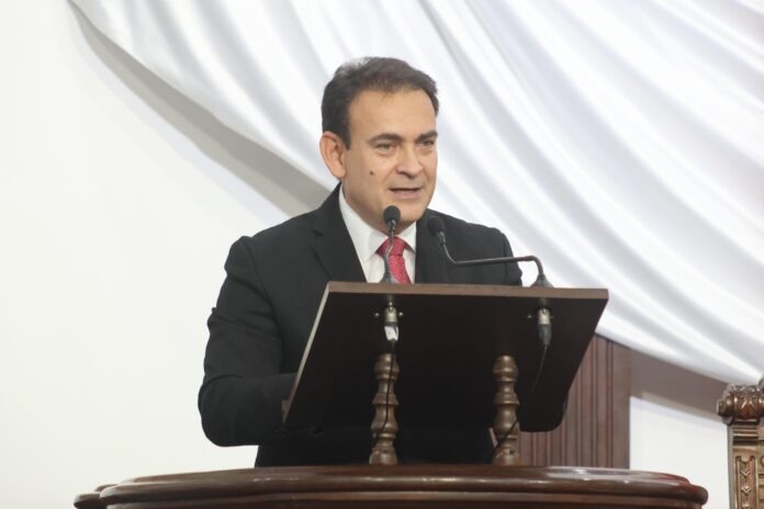 Exigen a CFE invertir para evitar apagones
