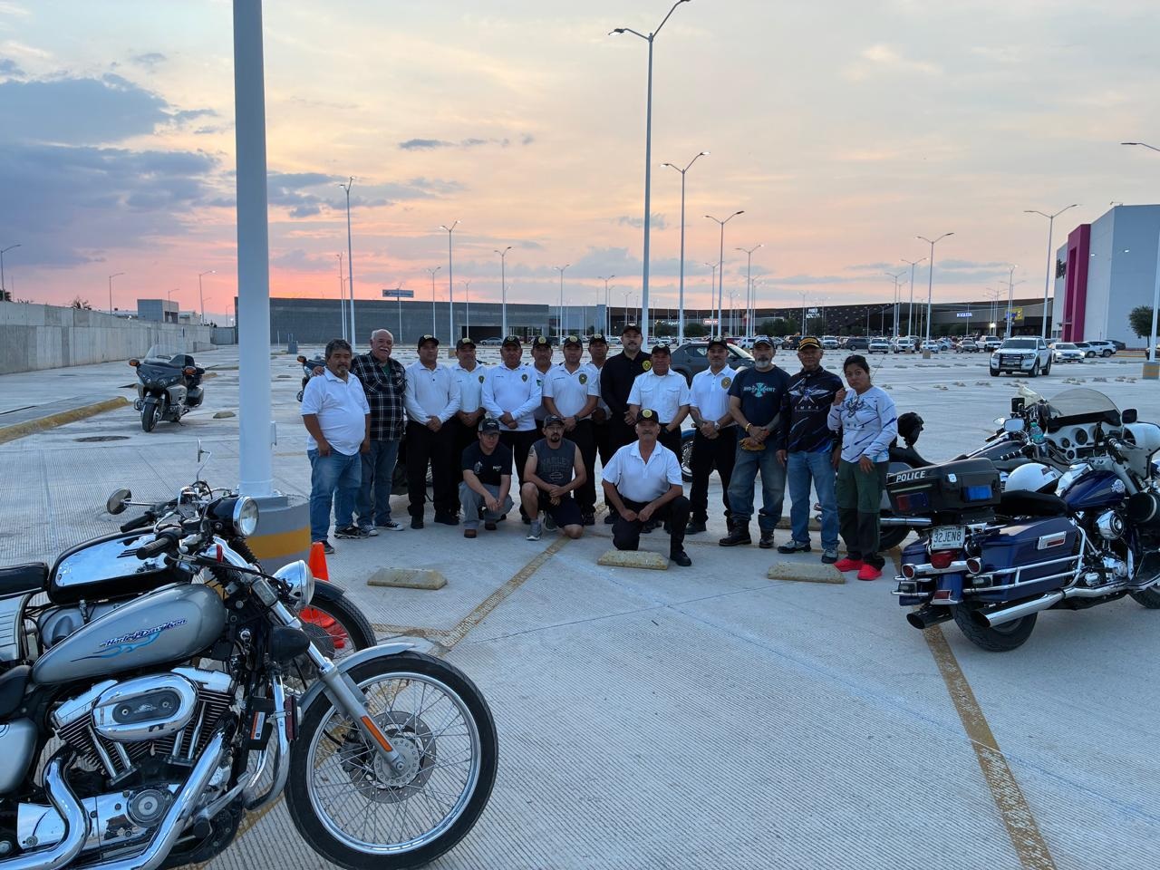 Ofrecen clínica intensiva a Club de Motociclistas