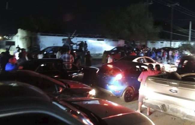Los acorralan y exigen devuelvan lo hurtado
