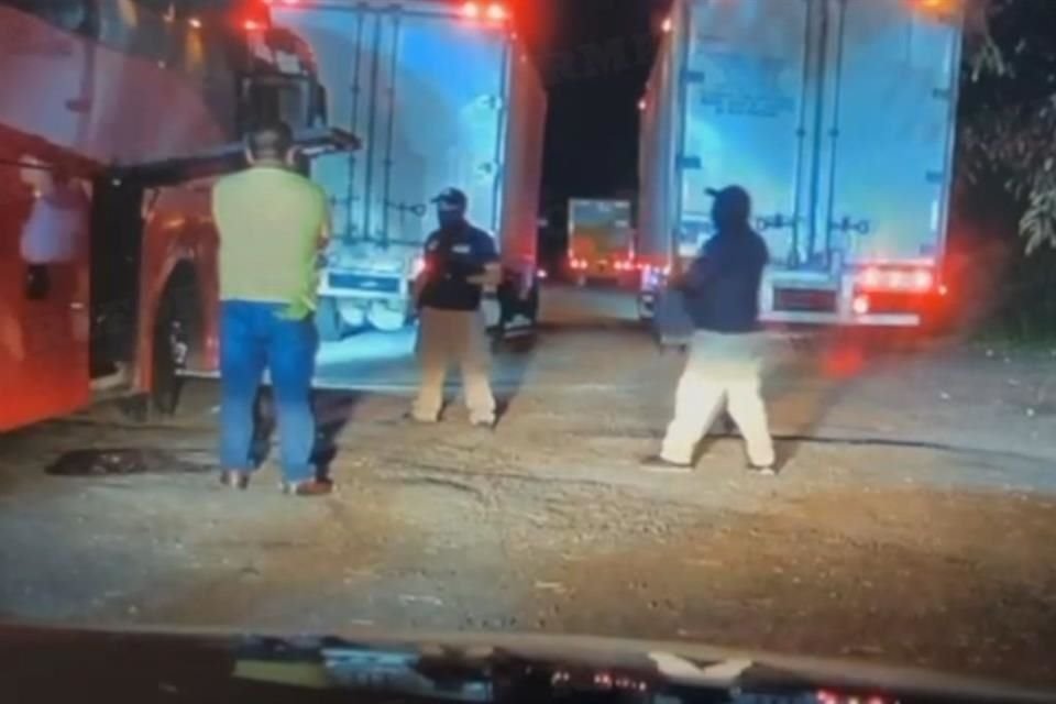 Cobran policías para la Mafia