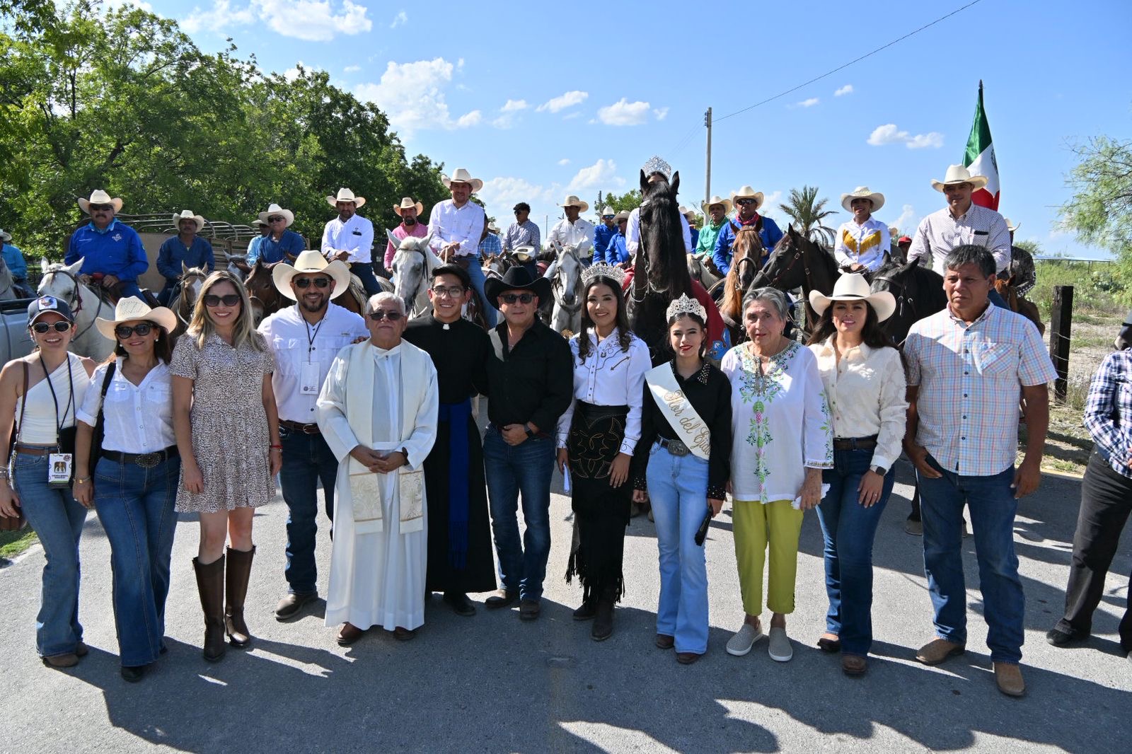 Desfila por San Buena Cabalgata Rural 2025
