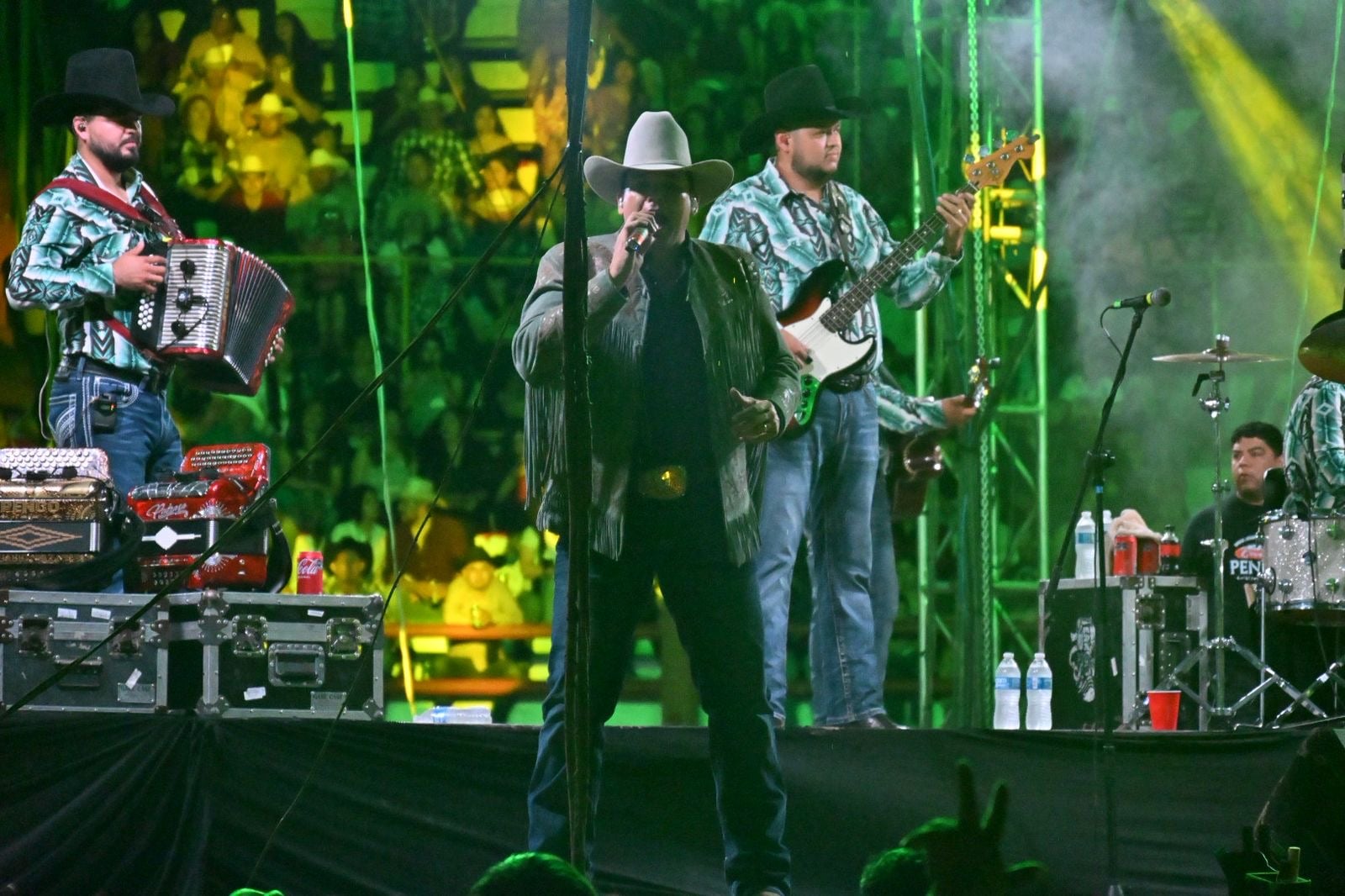 Celebran con éxito baile solidario en SB