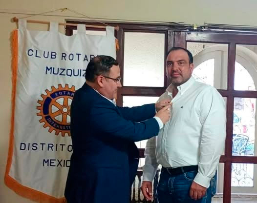 Francisco Tobías se une al Club Rotario