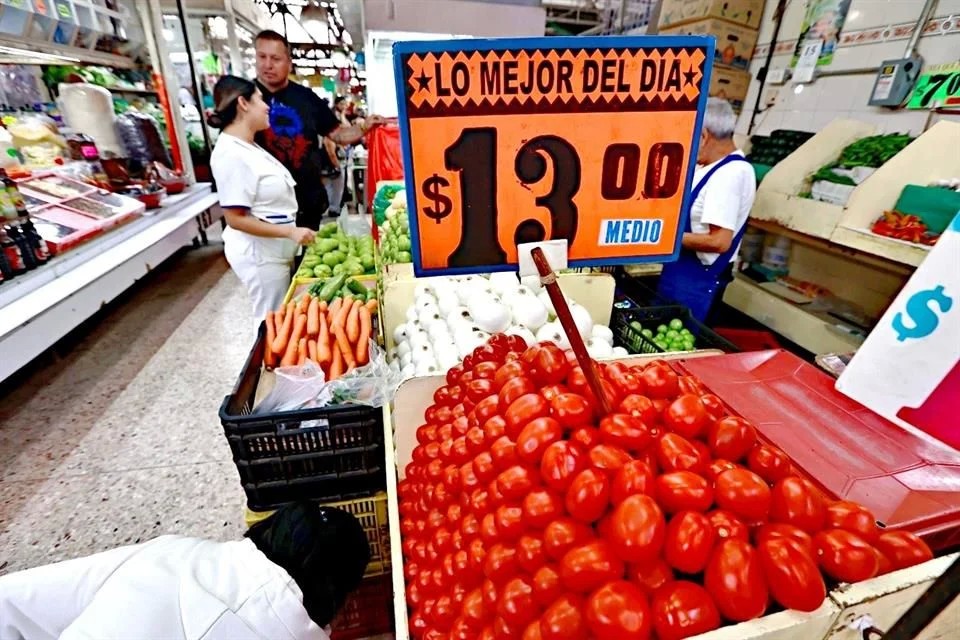 Miran a Asia tras arancel a jitomate
