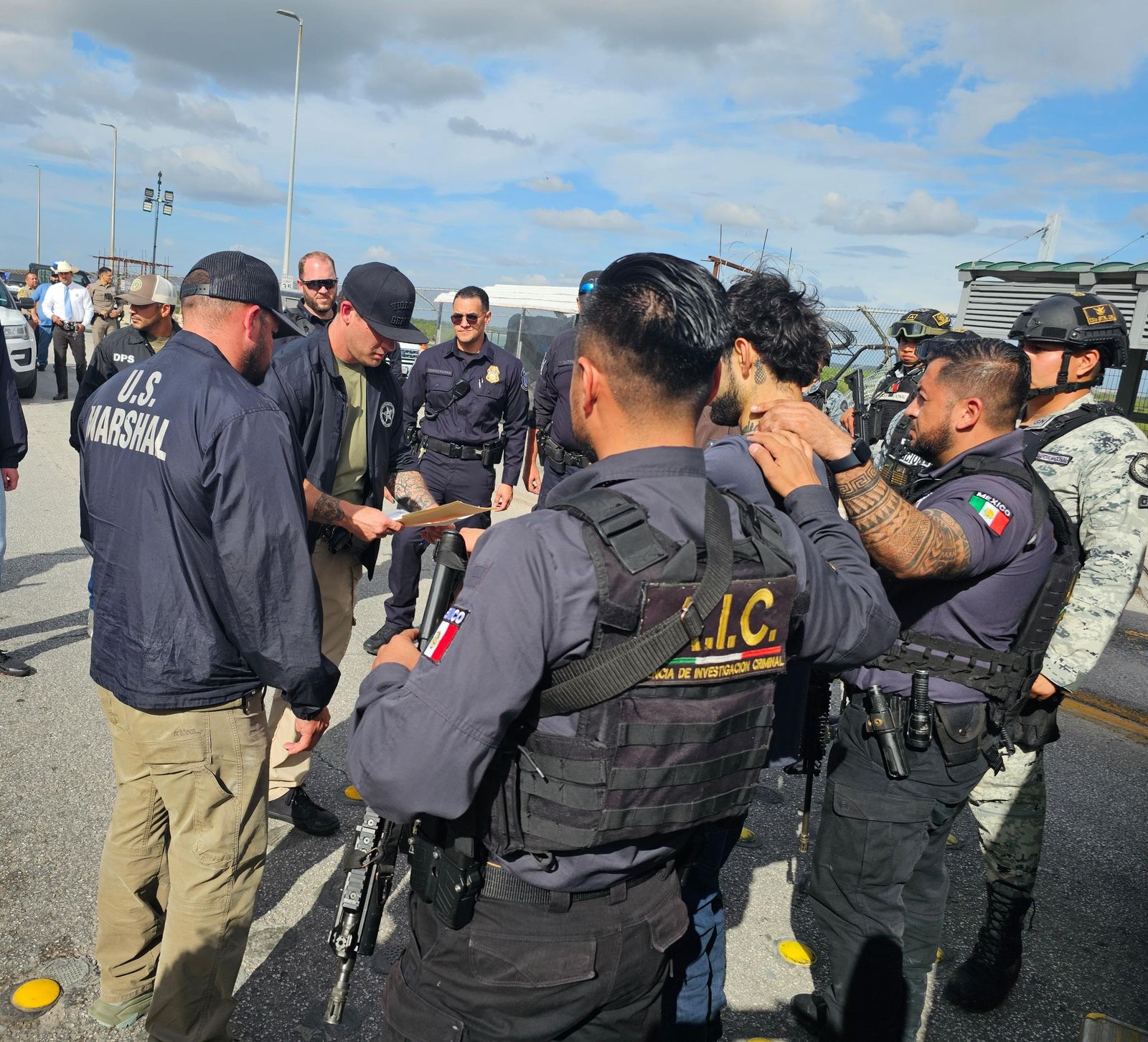 REALIZA AIC DEPORTACIÓN CONTROLADA A US MARSHALS