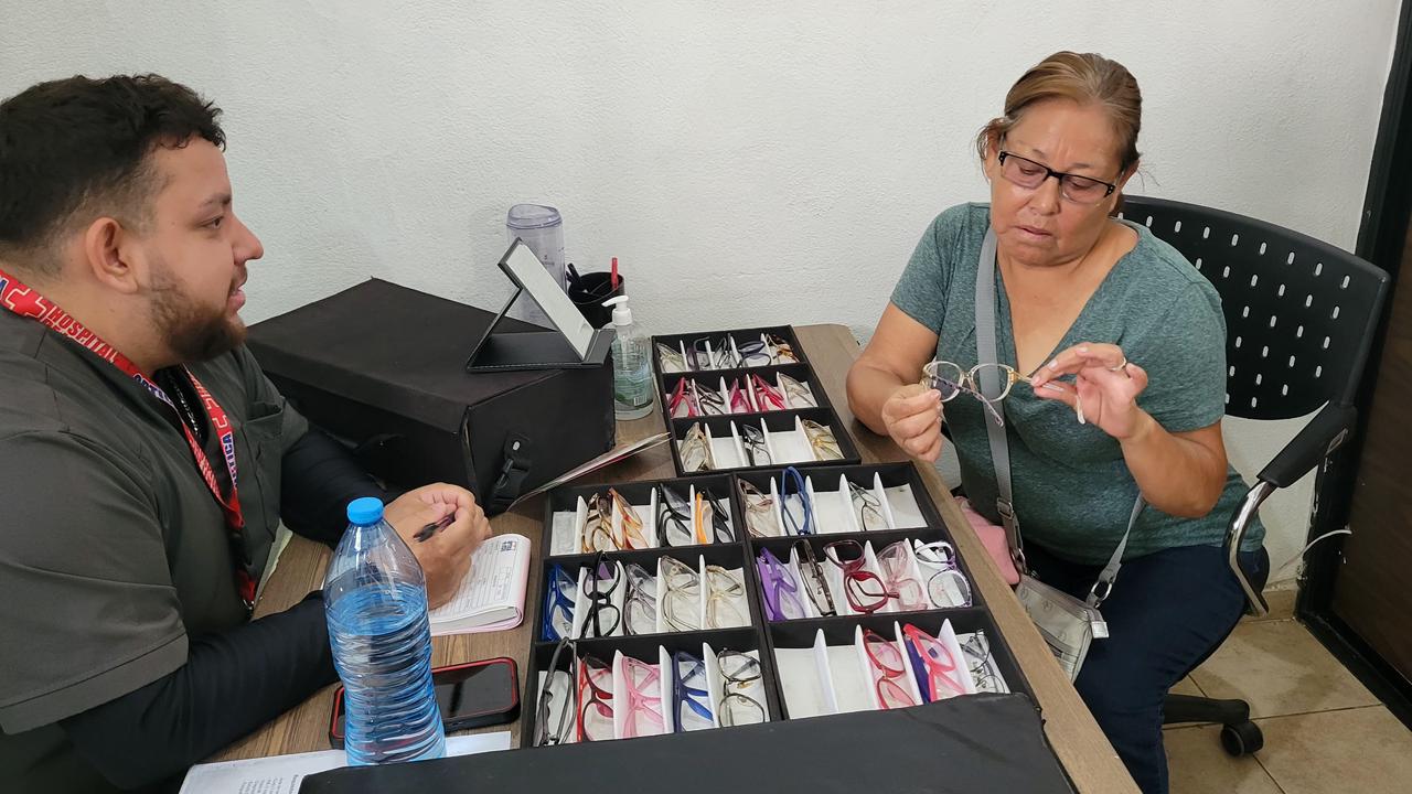 Realiza DIF Múzquiz Brigada de Salud Visual en Coordinación con Óptica Santa Rosa de Lima