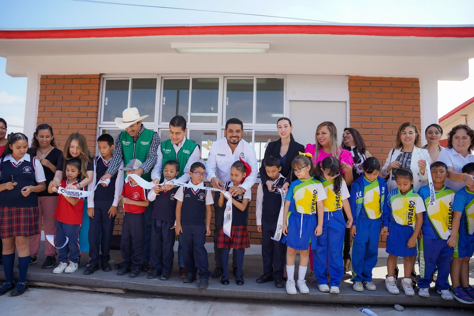 Manolo Jiménez y Tomás Gutiérrez trabajan por la educación en Ramos Arizpe