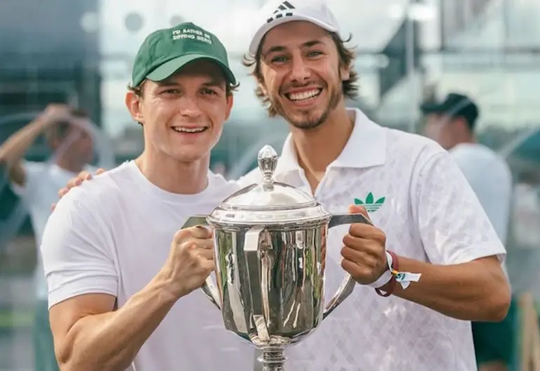Juanpa Zurita vive momento de película con Tom Holland