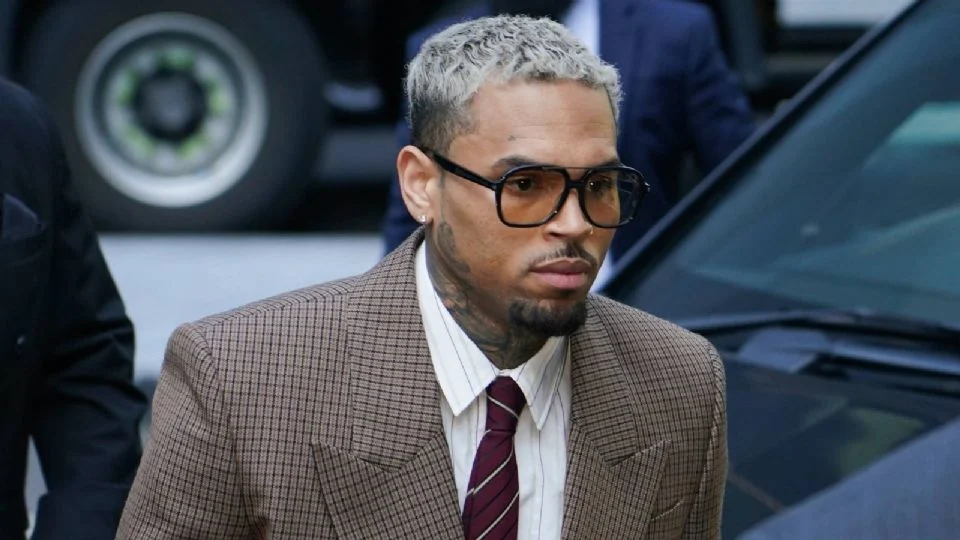 Chris Brown se declara inocente de agredir a un productor musical en Londres