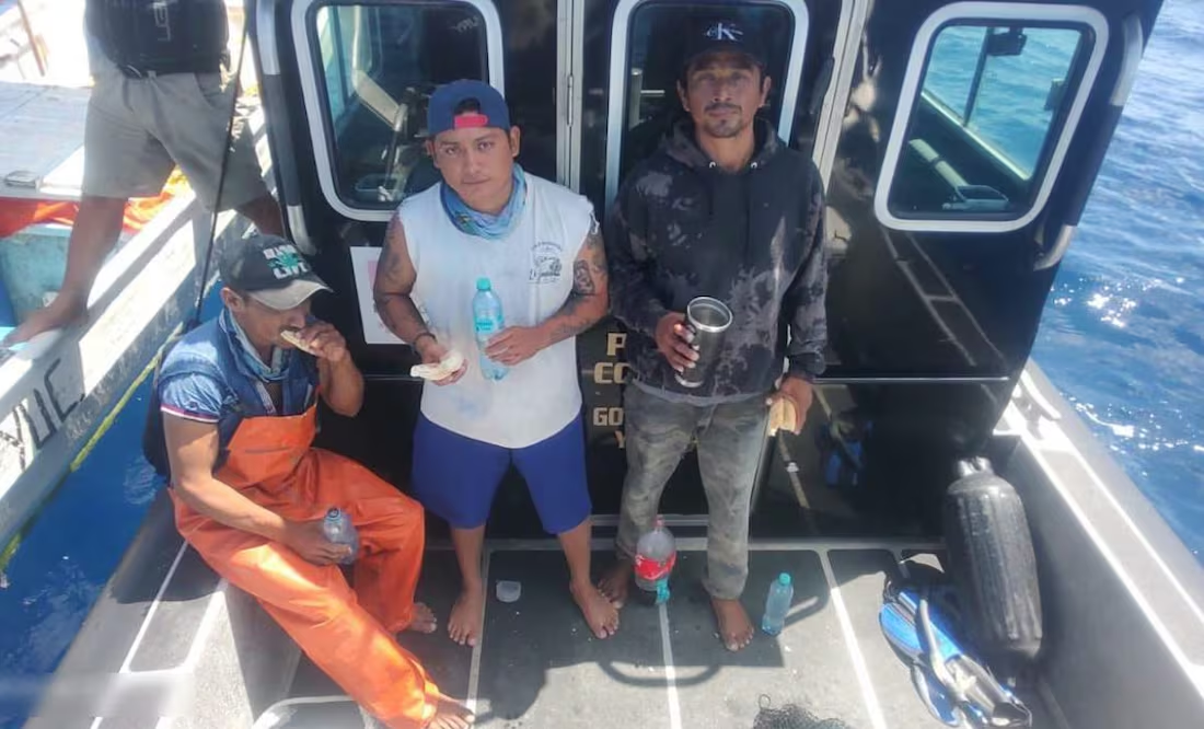 Rescatan con vida a pescadores desaparecidos en puerto de Sisal, Yucatán; presentan signos de deshidratación