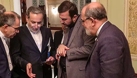 Irán evalúa retomar diálogo nuclear con EU; exige respeto a su derecho a enriquecer uranio